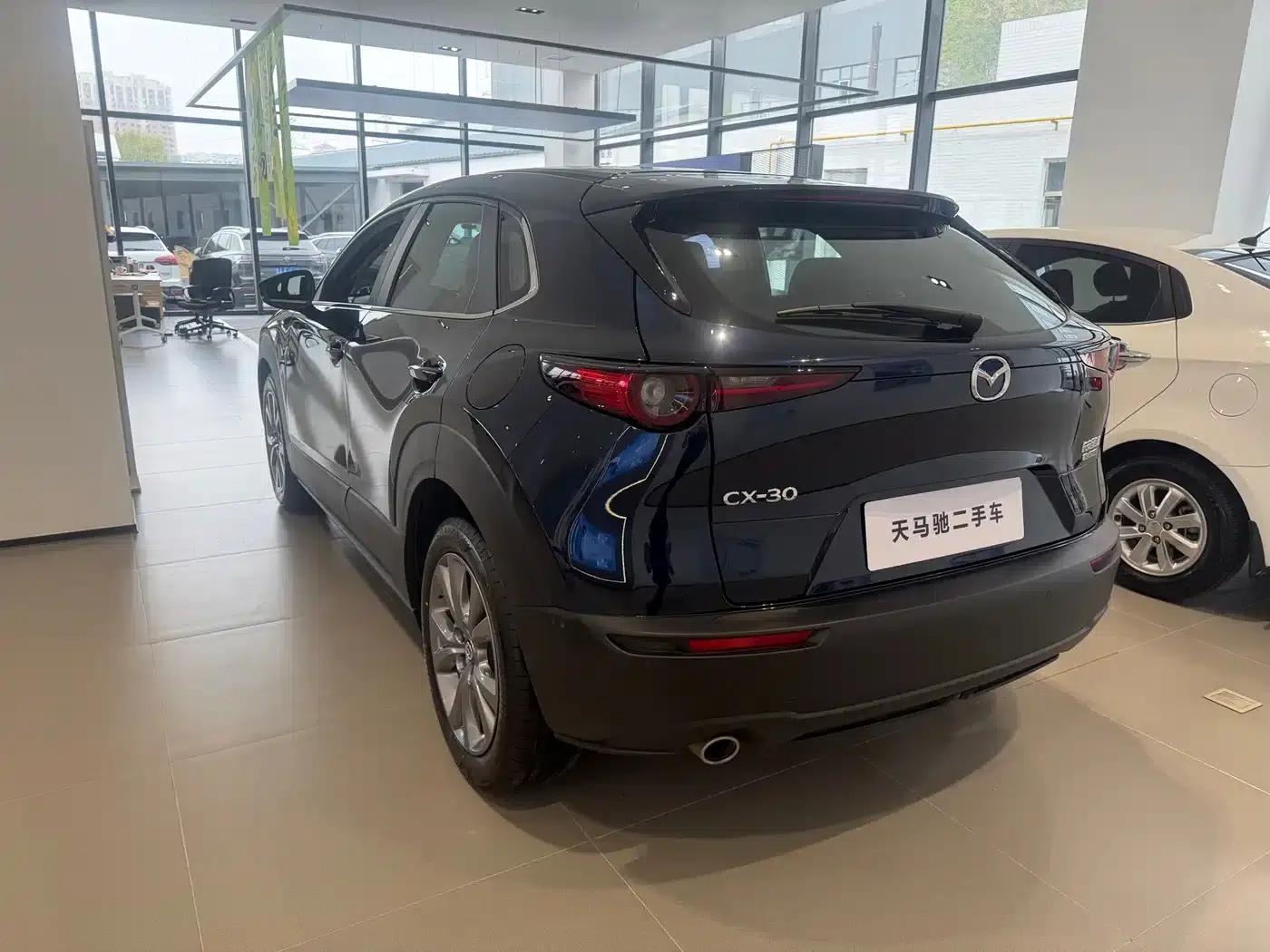 Mazda CX-30 2024 2.0L Automatic Elegance Edition — миниатюра 4