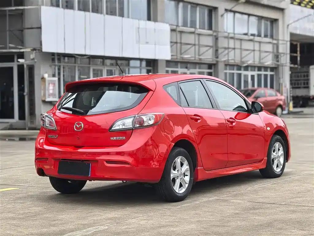 Mazda3 Axela 2012 Hatchback 1.6L Automatic Elite — миниатюра 6