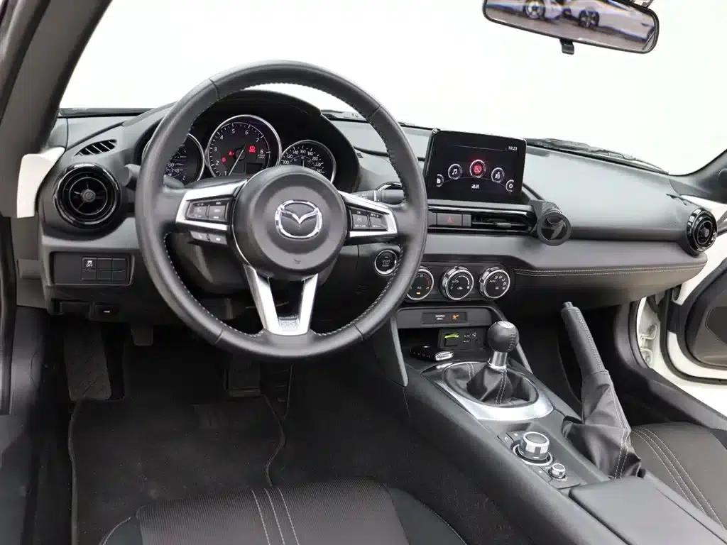 Mazda MX-5 2023 2.0L Manual — миниатюра 5