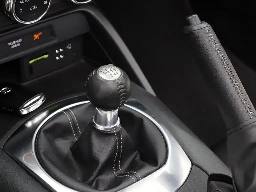 Mazda MX-5 2023 2.0L Manual — миниатюра 6