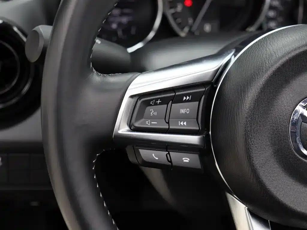 Mazda MX-5 2023 2.0L Manual — миниатюра 8