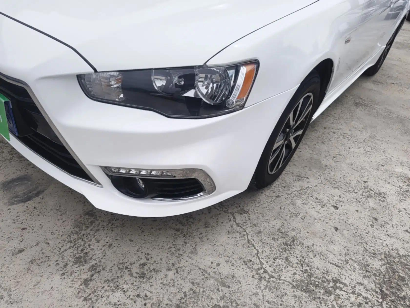 Mitsubishi Lancer EX 2016 1.8L CVT Black-and-White Retro Edition — миниатюра 9