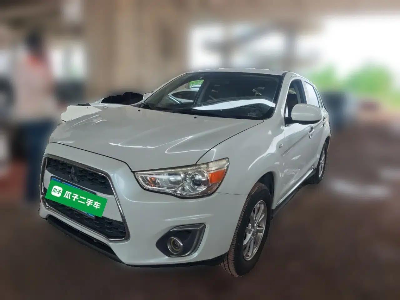 Mitsubishi ASX 2015 2.0L CVT Two-Wheel Drive Elite Edition — миниатюра 1
