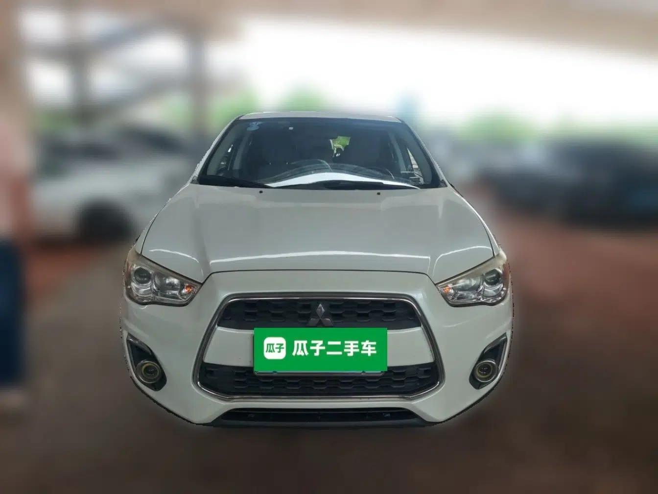 Mitsubishi ASX 2015 2.0L CVT Two-Wheel Drive Elite Edition — миниатюра 2