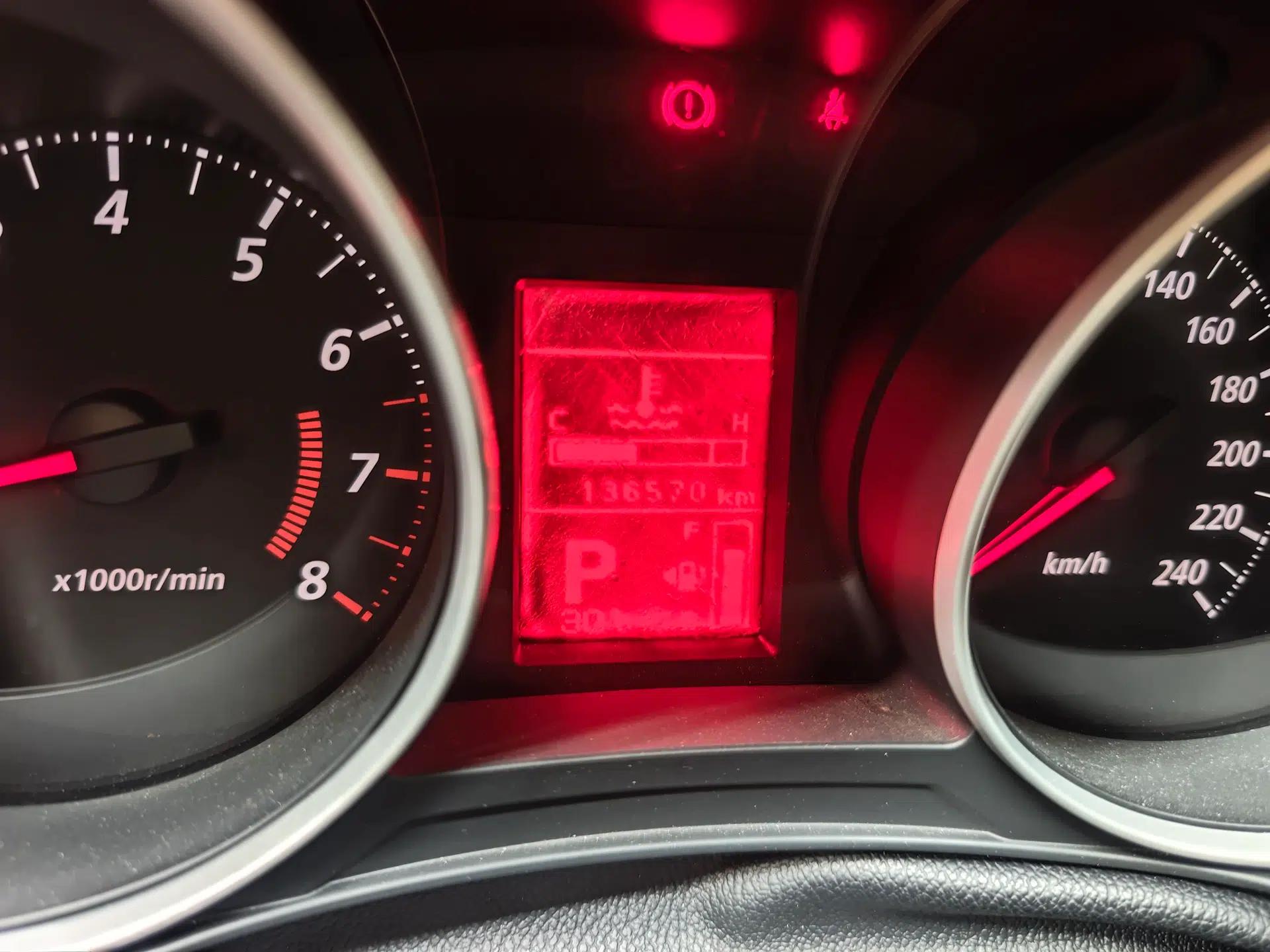 Mitsubishi ASX 2015 2.0L CVT Two-Wheel Drive Elite Edition — миниатюра 13