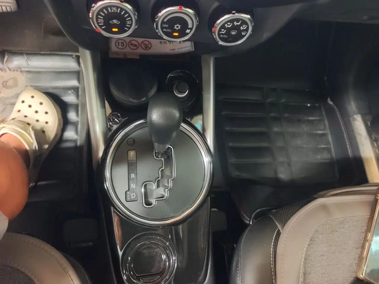 Mitsubishi ASX 2015 2.0L CVT Two-Wheel Drive Elite Edition — миниатюра 15