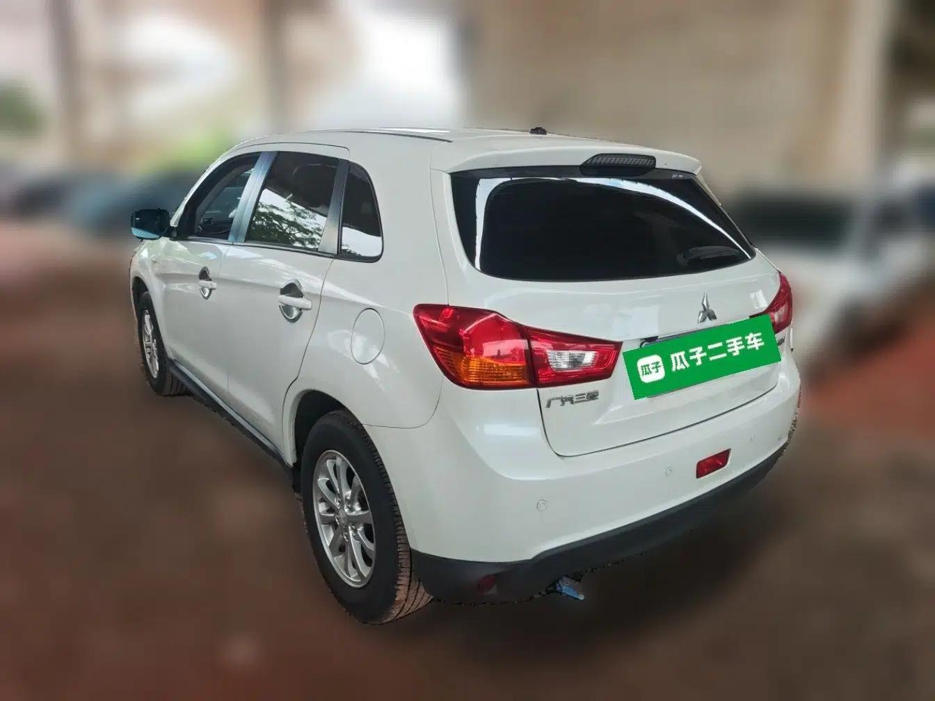 Mitsubishi ASX 2015 2.0L CVT Two-Wheel Drive Elite Edition — миниатюра 4