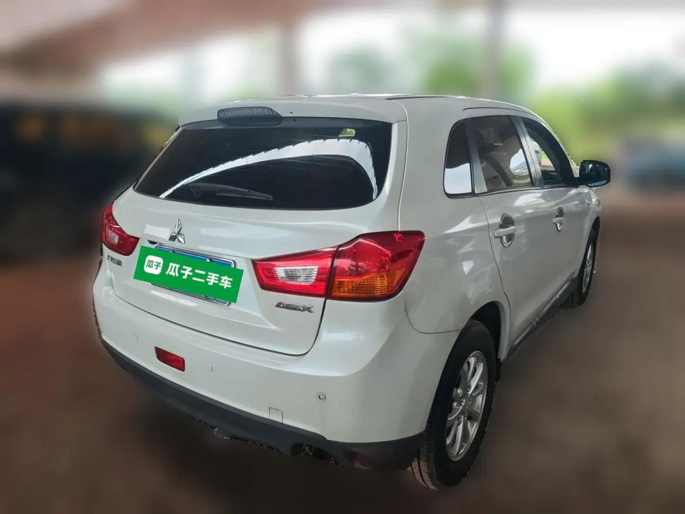 Mitsubishi ASX 2015 2.0L CVT Two-Wheel Drive Elite Edition — миниатюра 6