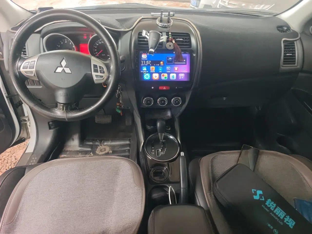 Mitsubishi ASX 2015 2.0L CVT Two-Wheel Drive Elite Edition — миниатюра 10