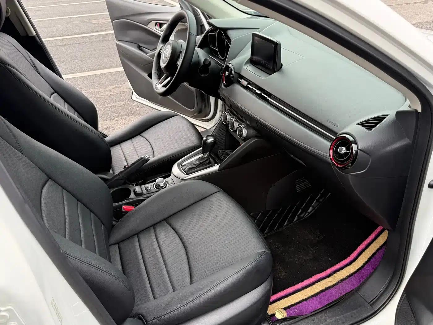 Mazda CX-3 2018 2.0L Automatic Luxury — миниатюра 19