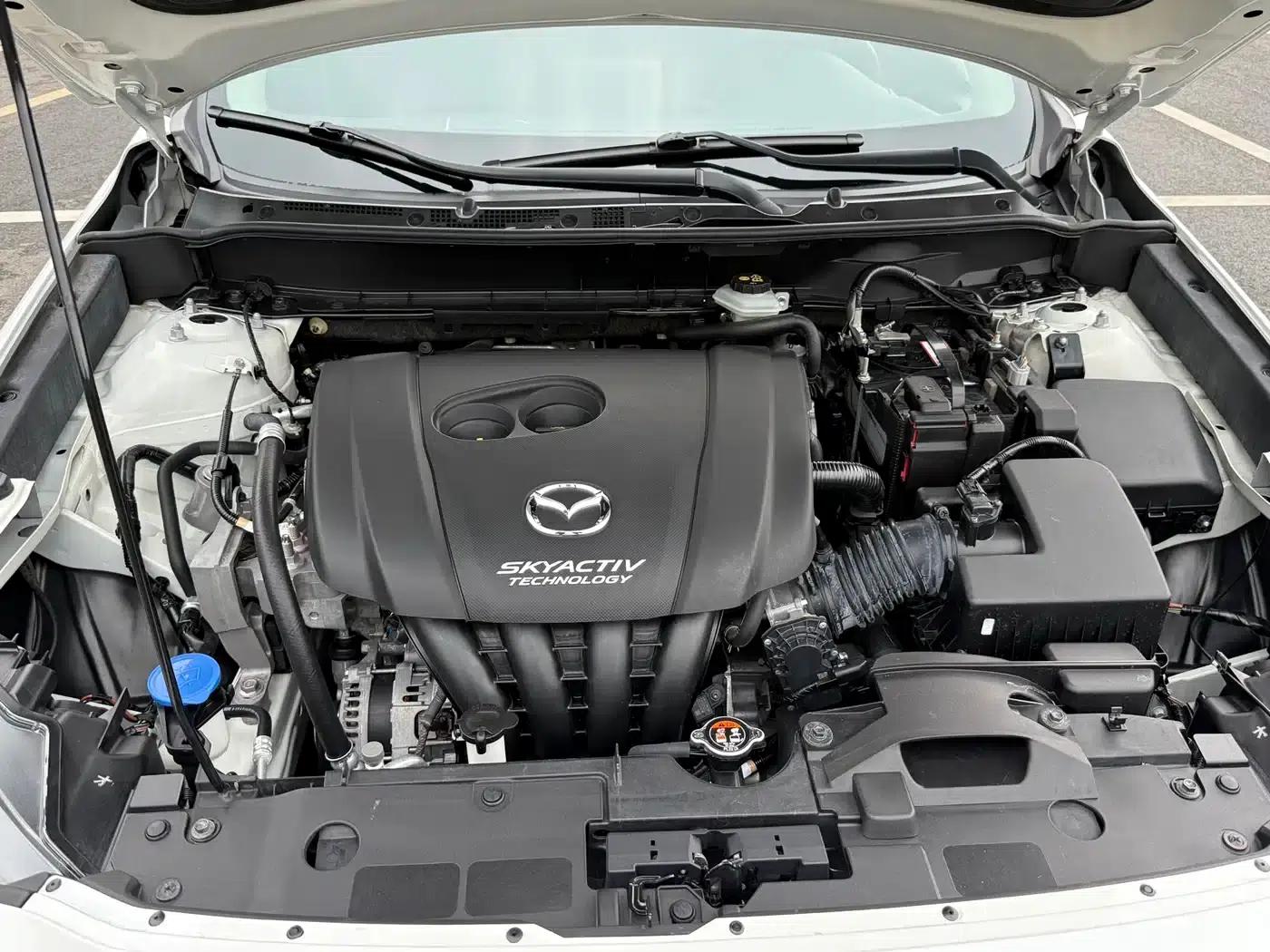Mazda CX-3 2018 2.0L Automatic Luxury — миниатюра 20