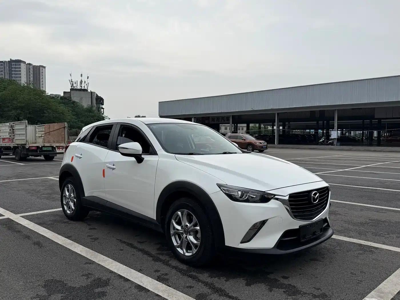 Mazda CX-3 2018 2.0L Automatic Luxury — миниатюра 3