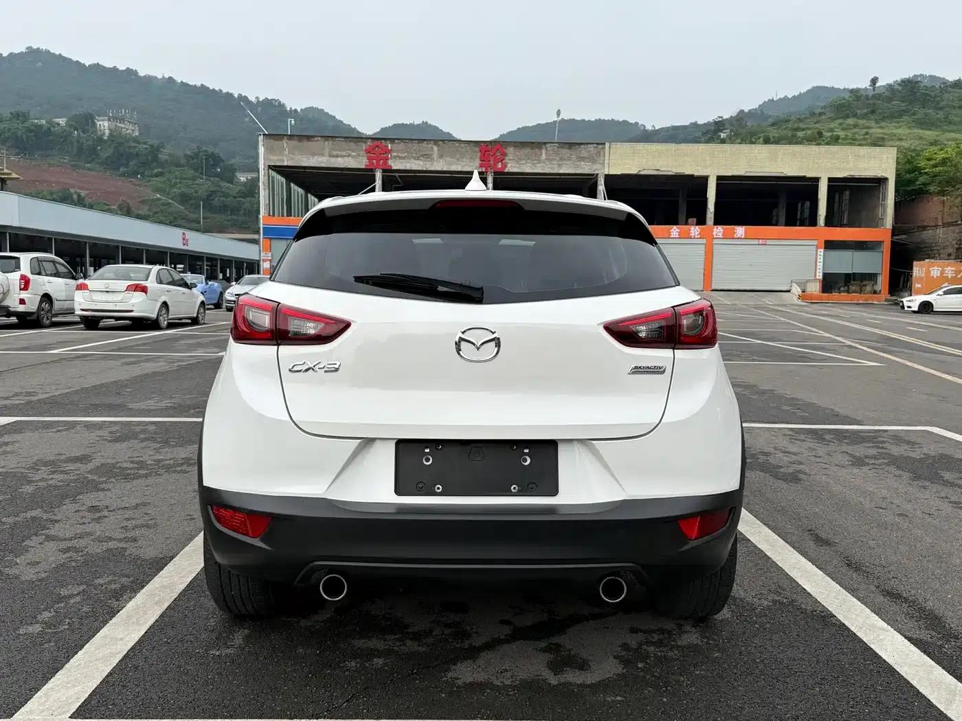 Mazda CX-3 2018 2.0L Automatic Luxury — миниатюра 6