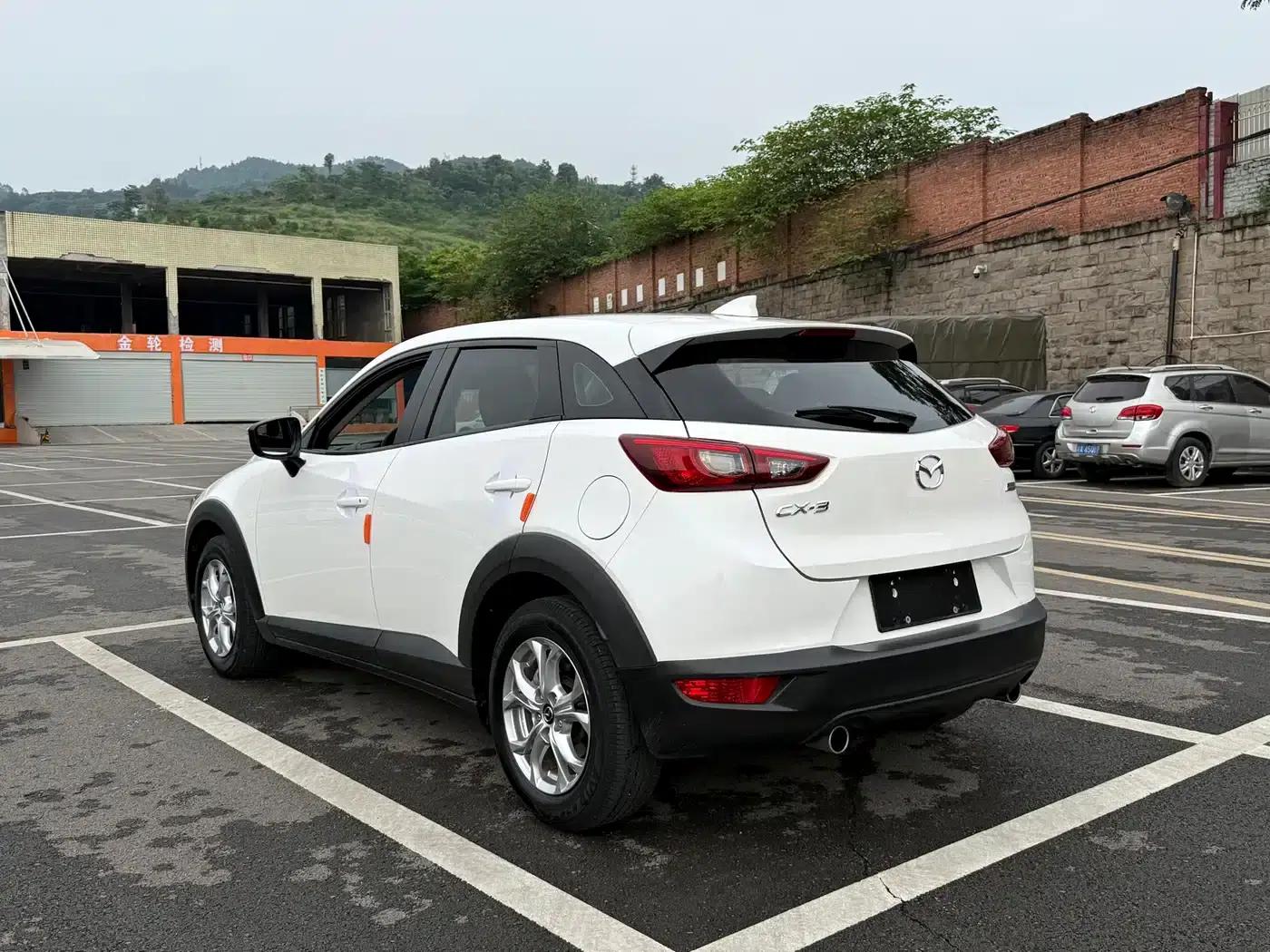 Mazda CX-3 2018 2.0L Automatic Luxury — миниатюра 7