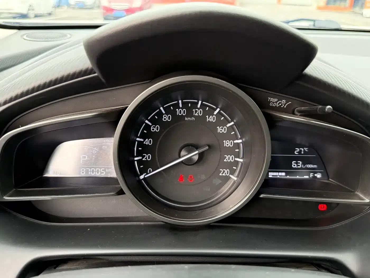 Mazda CX-3 2018 2.0L Automatic Luxury — миниатюра 10