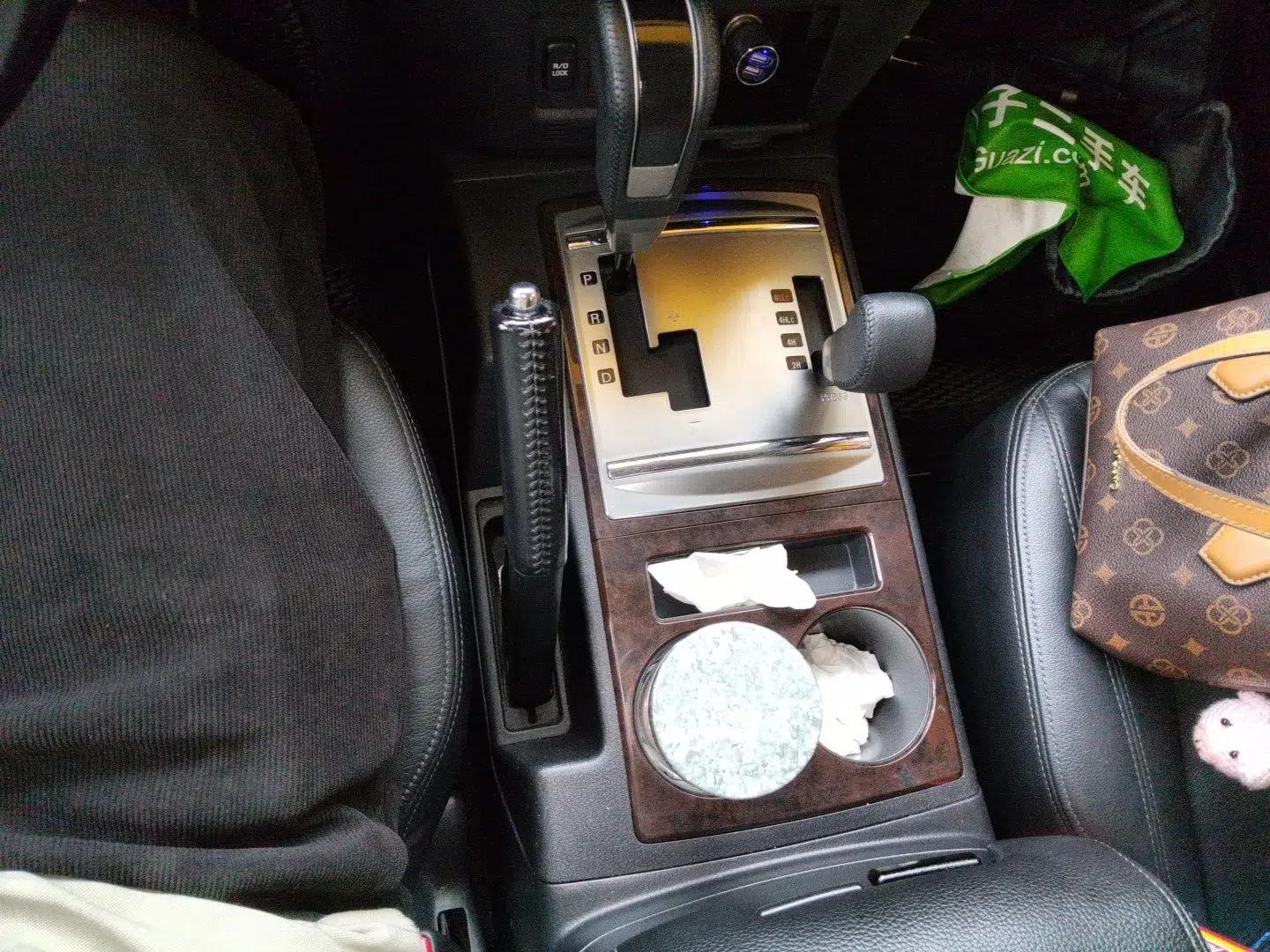 Mitsubishi Pajero 2020 Collection Edition 3.0L Automatic Prestige Off-Road Version — миниатюра 15