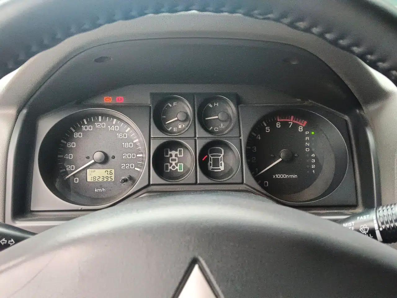 Mitsubishi Pajero 2011 V73 3.0L AT GLX — миниатюра 12