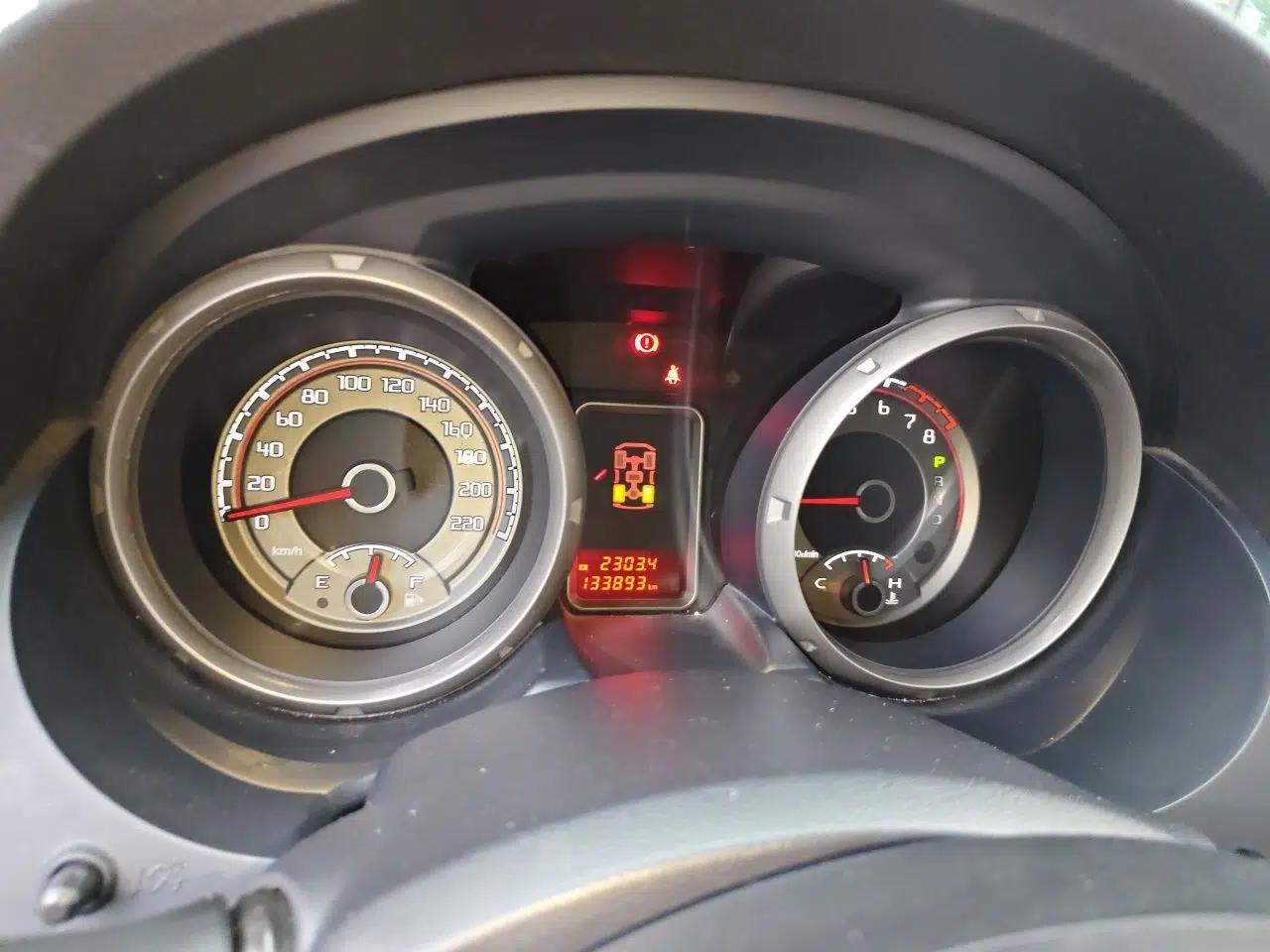 Mitsubishi Pajero  — миниатюра 12