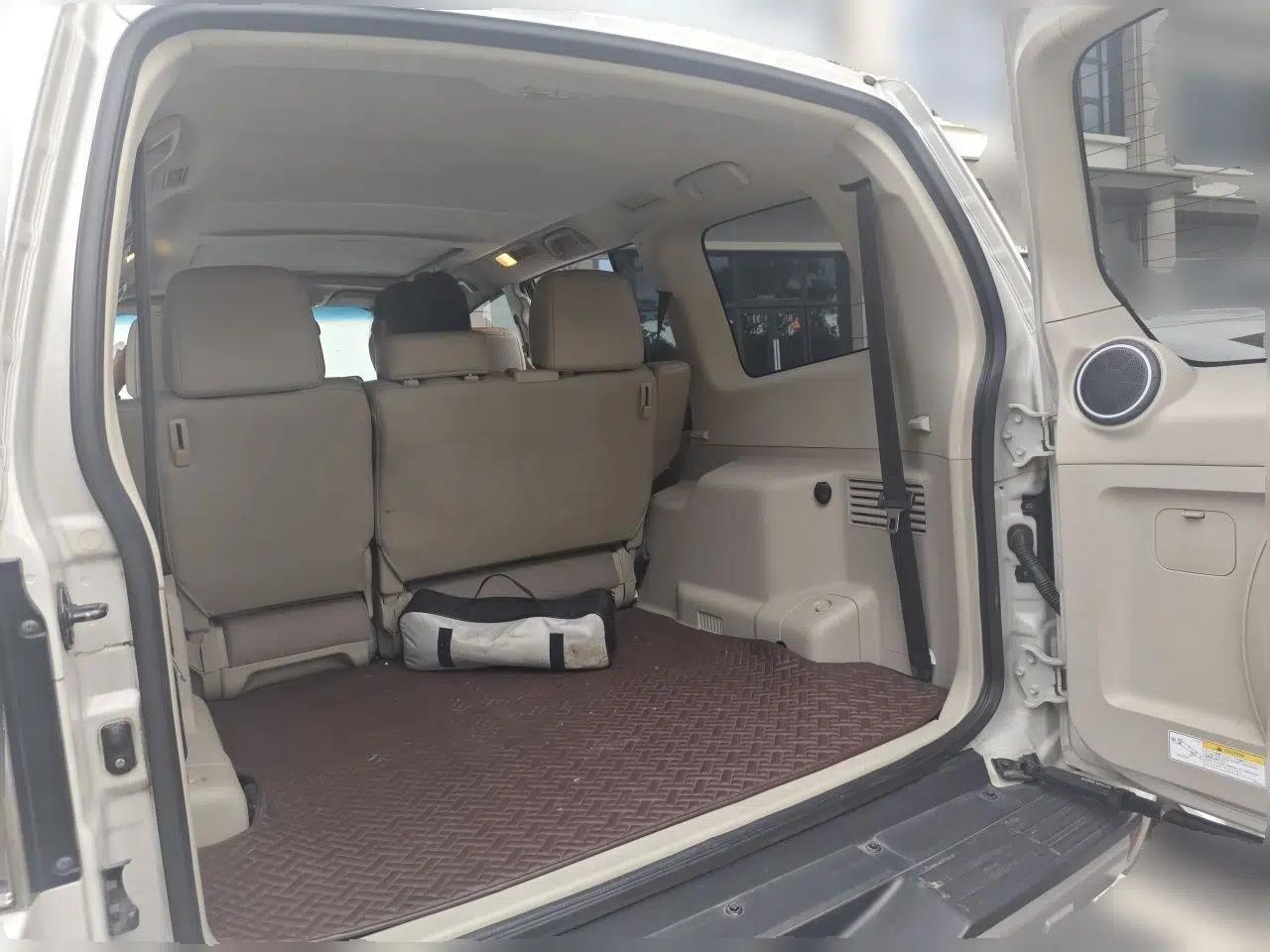 Mitsubishi Pajero  — миниатюра 20