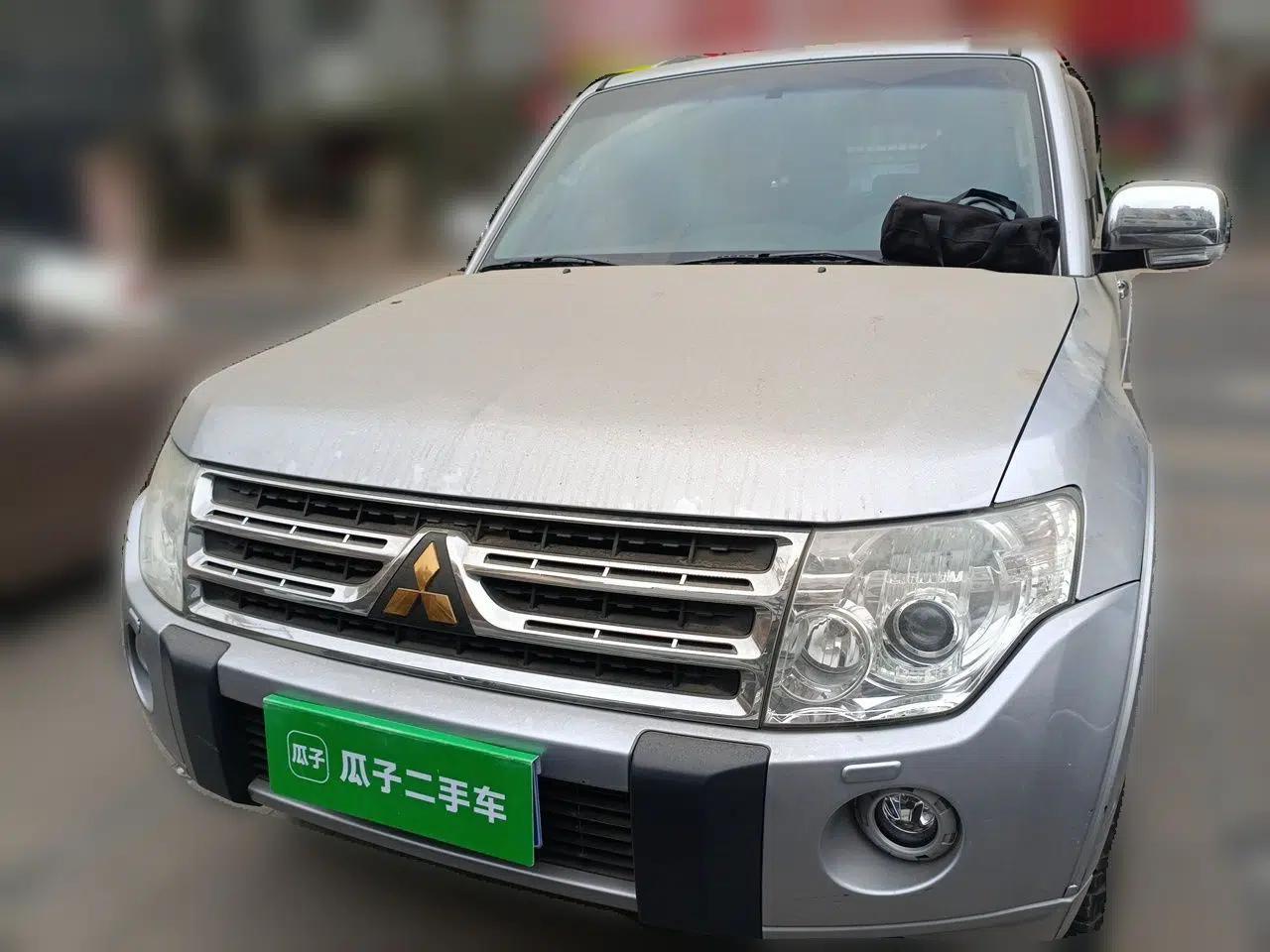 Mitsubishi Pajero 2011 3.0L Elite Edition — миниатюра 2