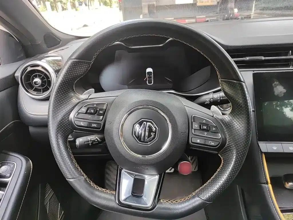 MG6 2021 Pro 1.5T Automatic Trophy Luxury Edition — миниатюра 3