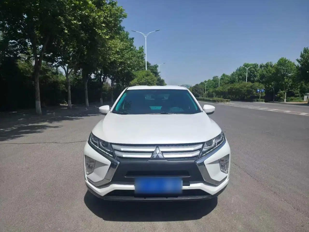 Mitsubishi Eclipse Cross 2018 1.5T CVT Two-Wheel Drive Fearless Edition — миниатюра 2