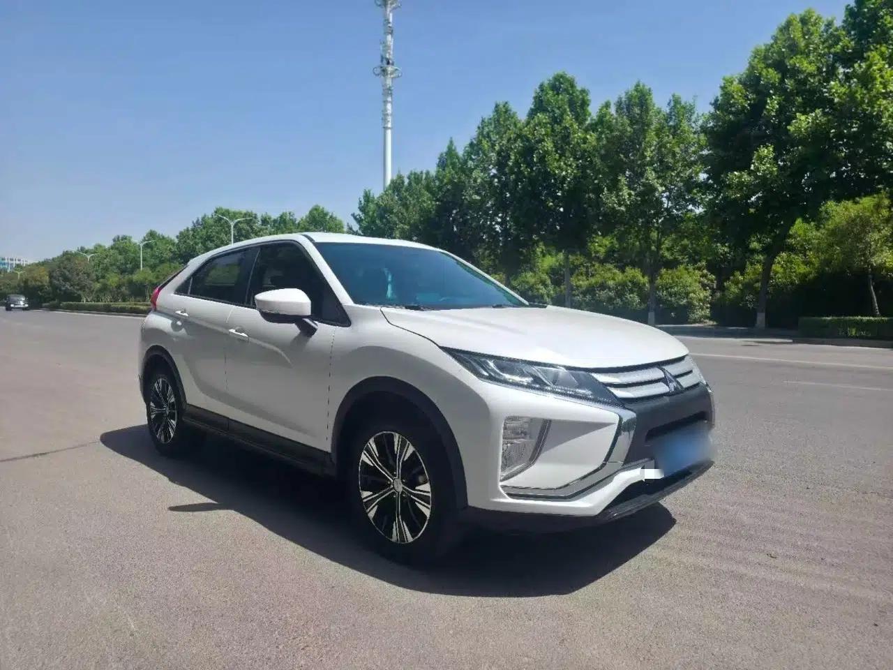 Mitsubishi Eclipse Cross 2018 1.5T CVT Two-Wheel Drive Fearless Edition — миниатюра 3