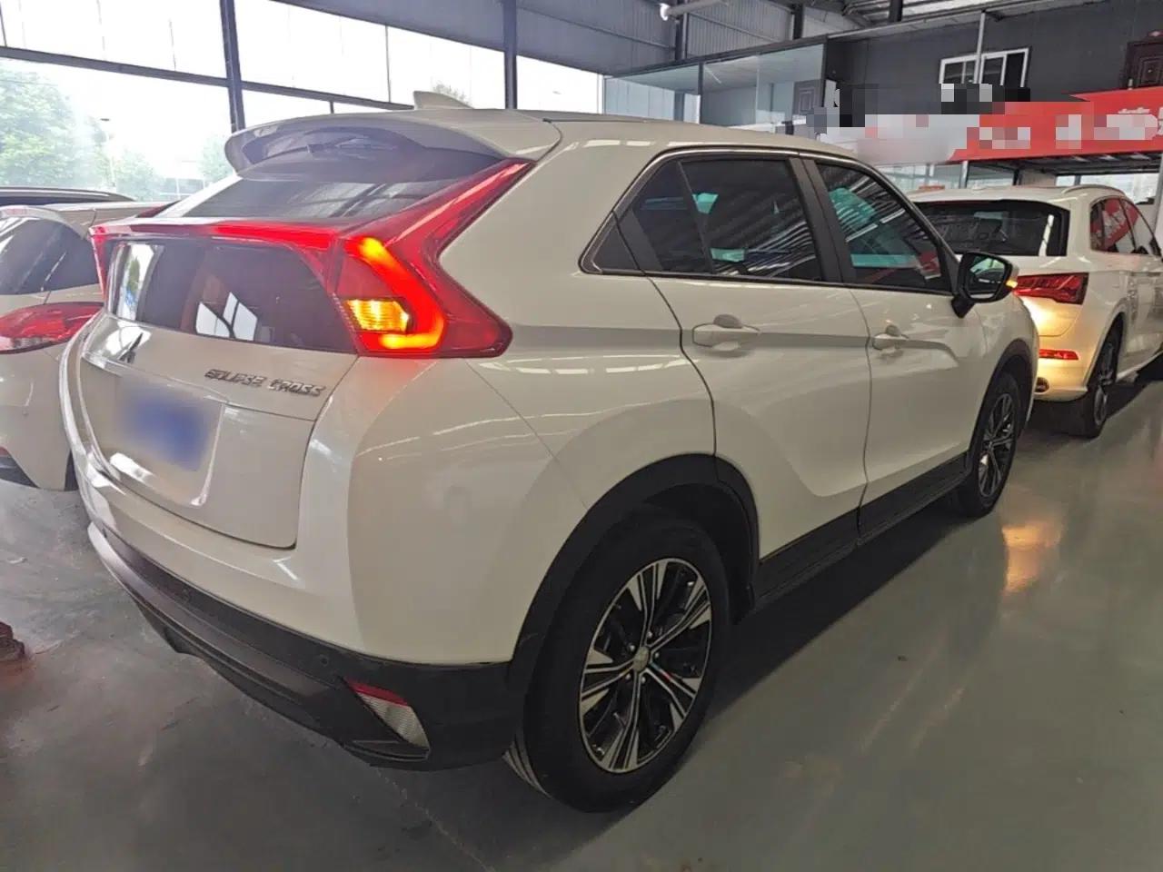 Mitsubishi Eclipse Cross 2018 1.5T CVT Two-Wheel Drive Fearless Edition — миниатюра 6