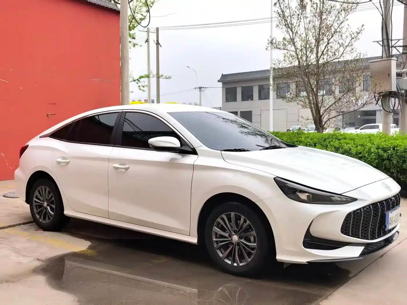 MG5 2026 180DVVT Global Luxury Edition — миниатюра 3