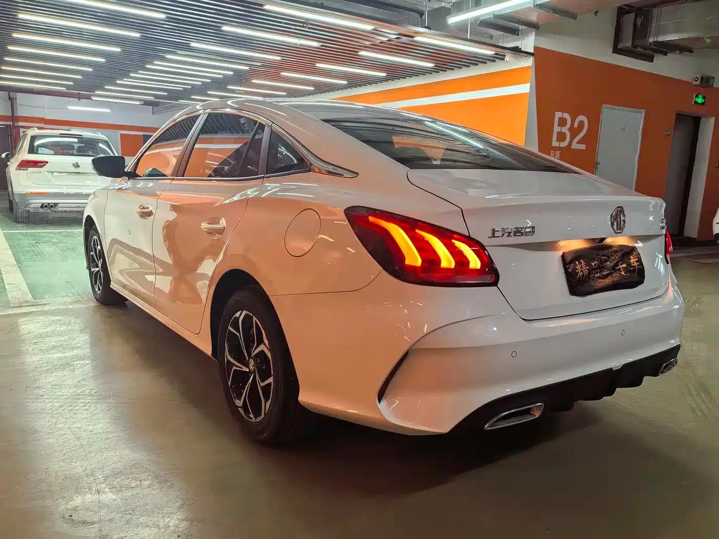 MG5 2022 180DVVT CVT Youth Style Edition — миниатюра 7