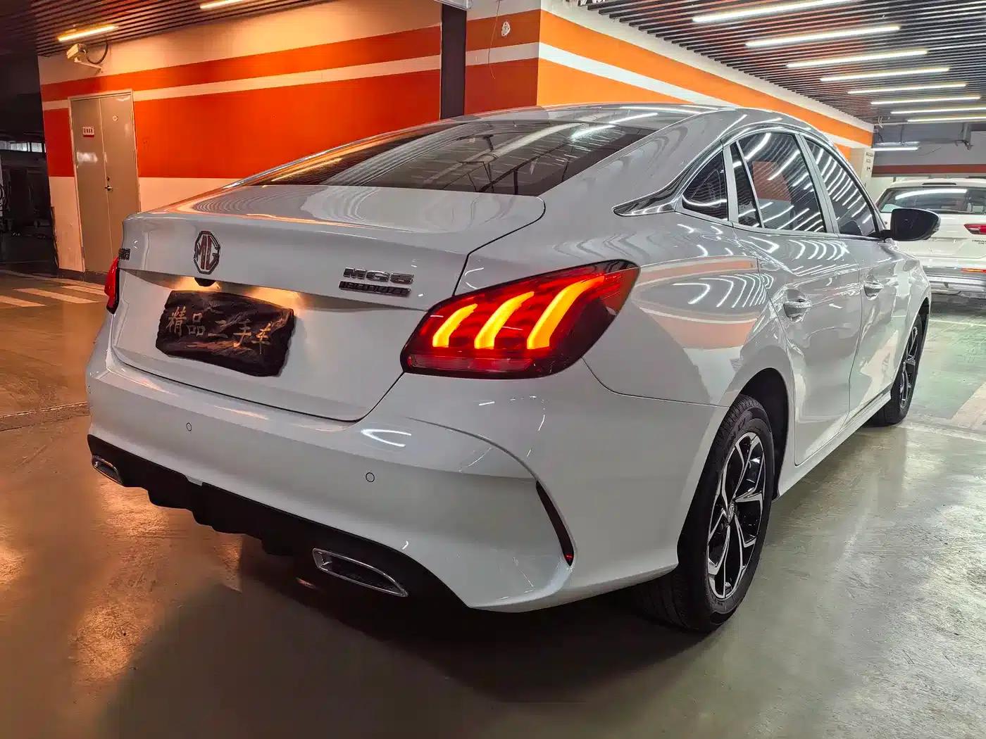 MG5 2022 180DVVT CVT Youth Style Edition — миниатюра 9