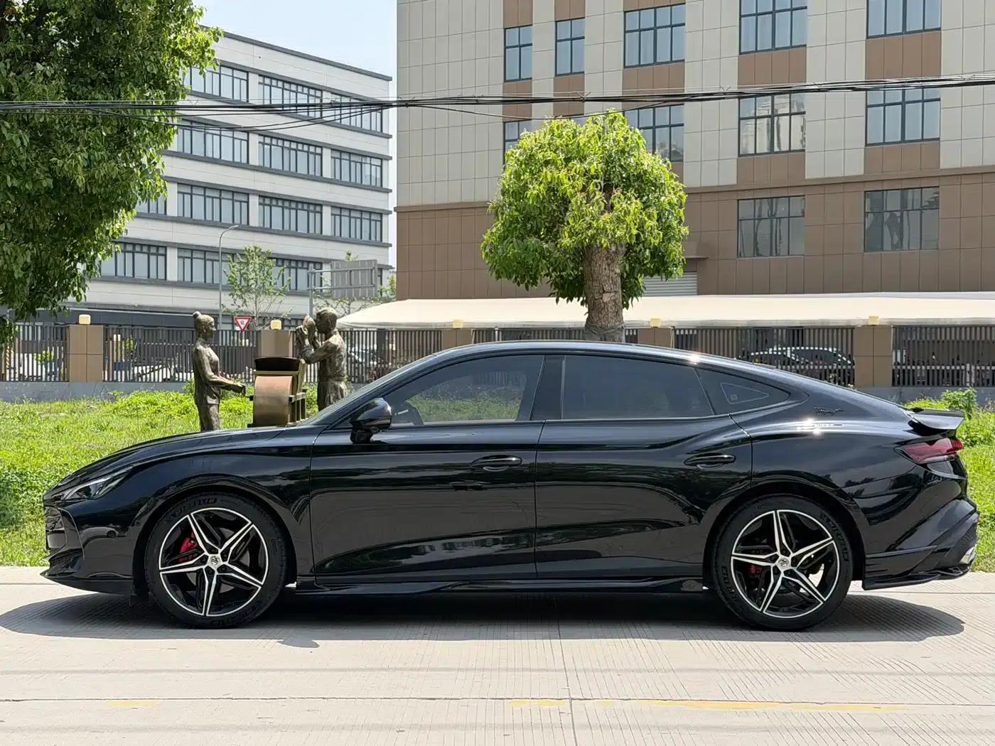 MG7 2025 2.0T Trophy+ Super Sport Edition — миниатюра 3