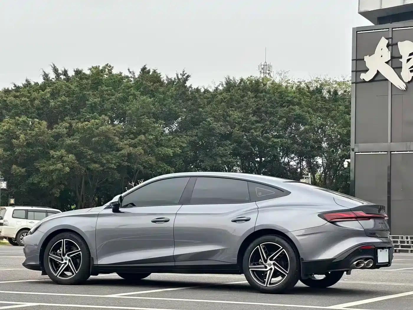 MG7 2023 1.5T DCT Elegant Edition — миниатюра 17