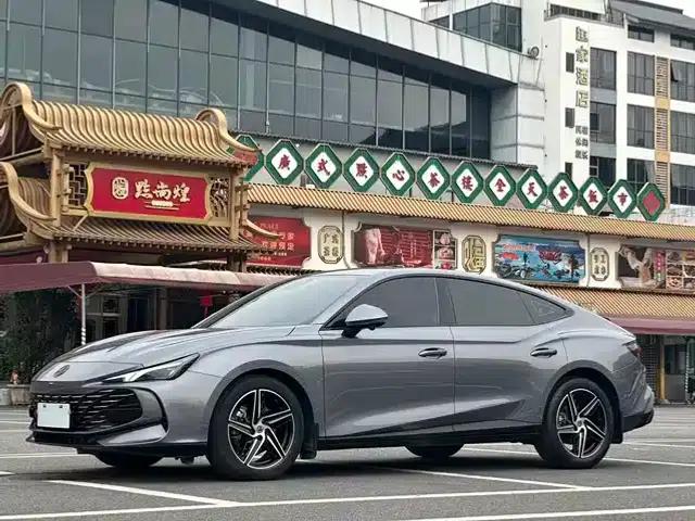 MG7 2023 1.5T DCT Elegant Edition