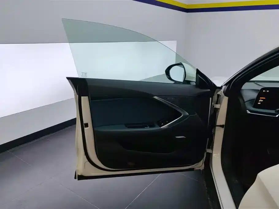 MG7 2023 1.5T DCT Ultimate Luxury Edition — миниатюра 7