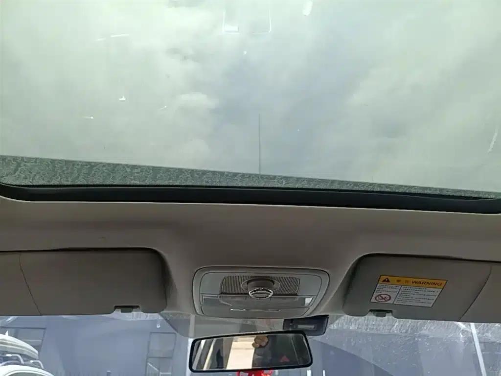 MG ZS 2017 1.5L Automatic Internet Edition — миниатюра 18