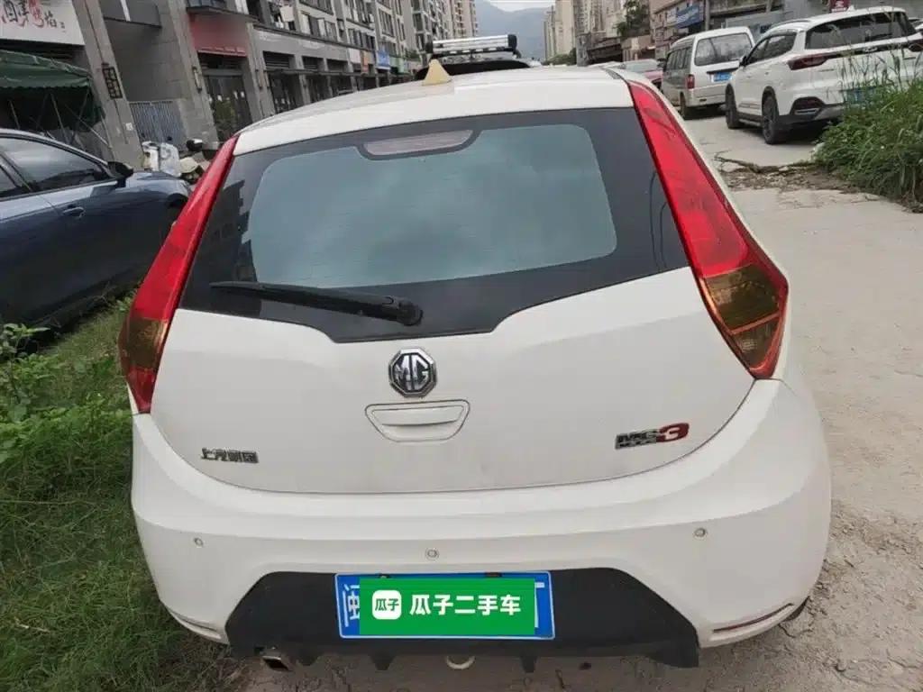 MG3 2014 1.5L AMT Elite Edition — миниатюра 6