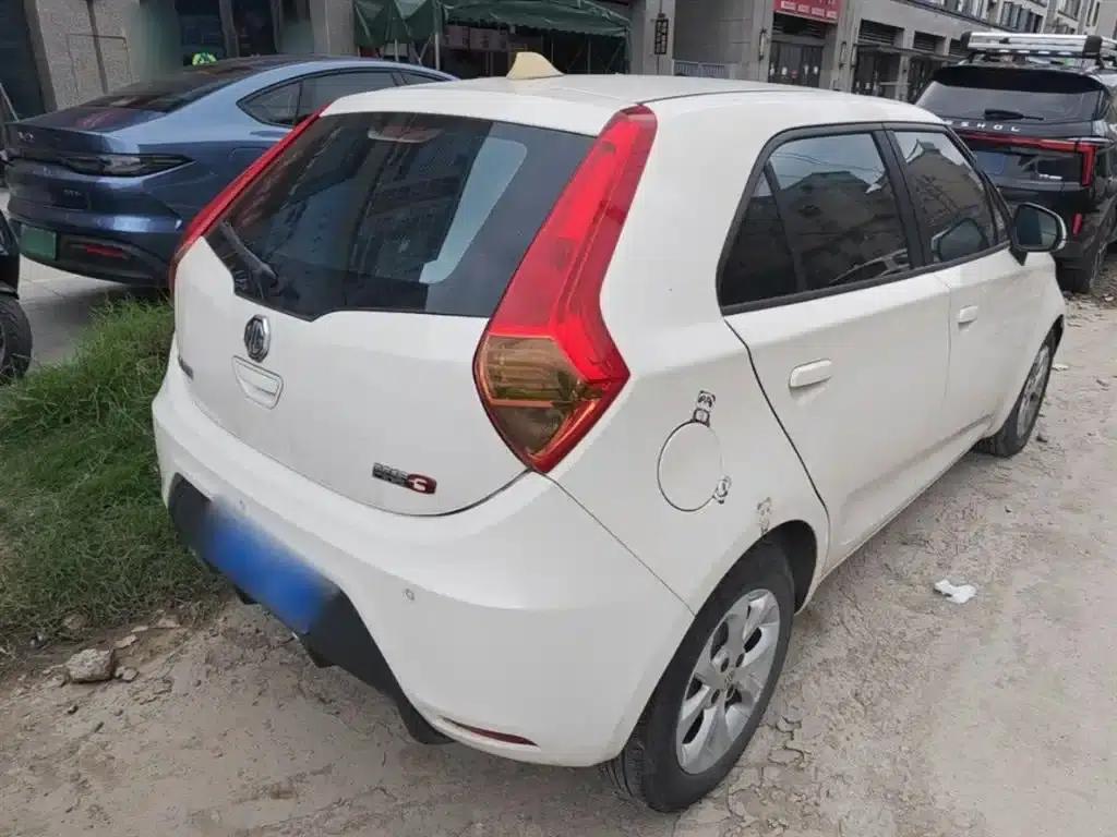MG3 2014 1.5L AMT Elite Edition — миниатюра 7