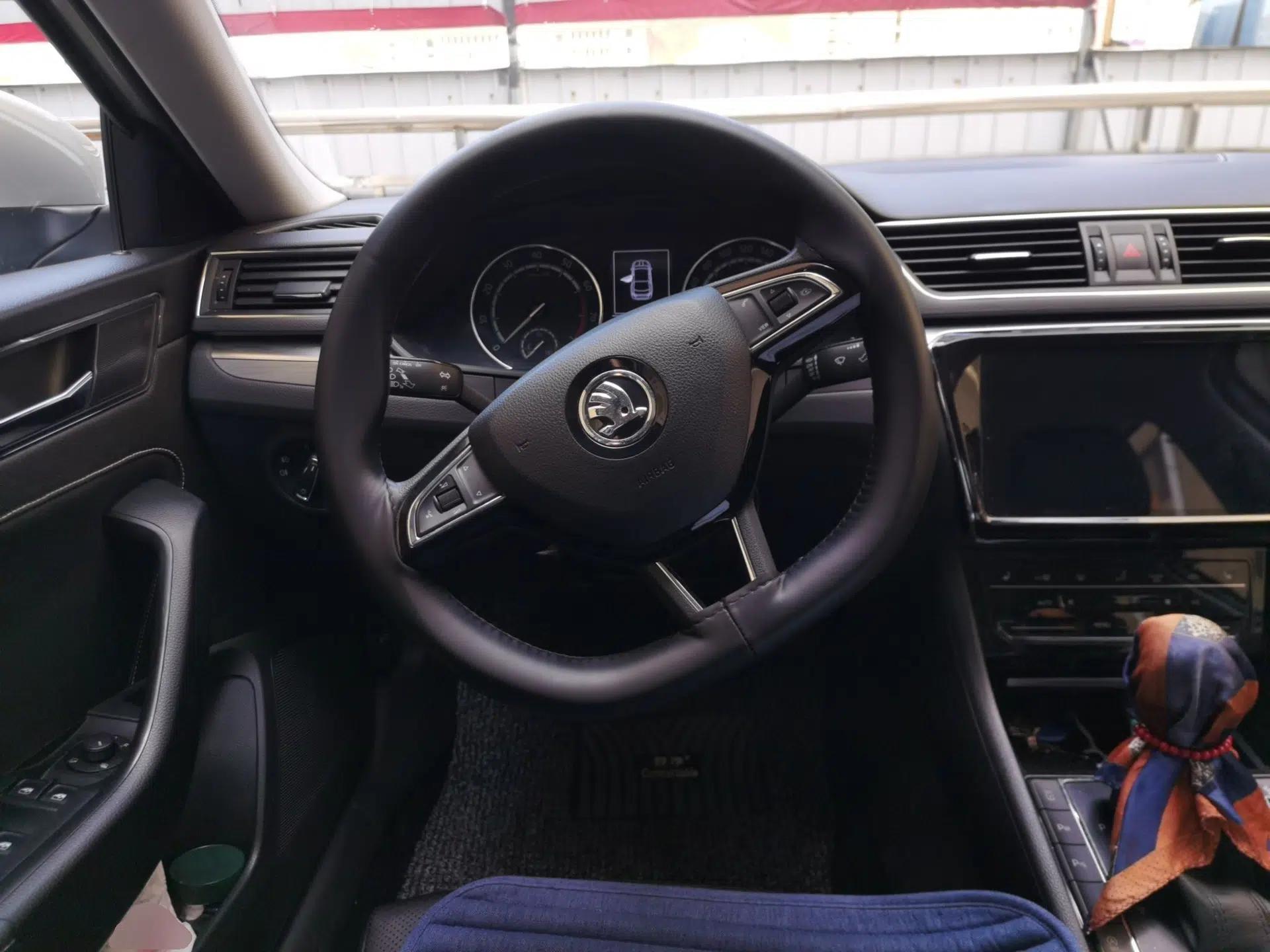 Skoda Superb 2019 Facelifted TSI280 DSG Comfort Edition — миниатюра 11