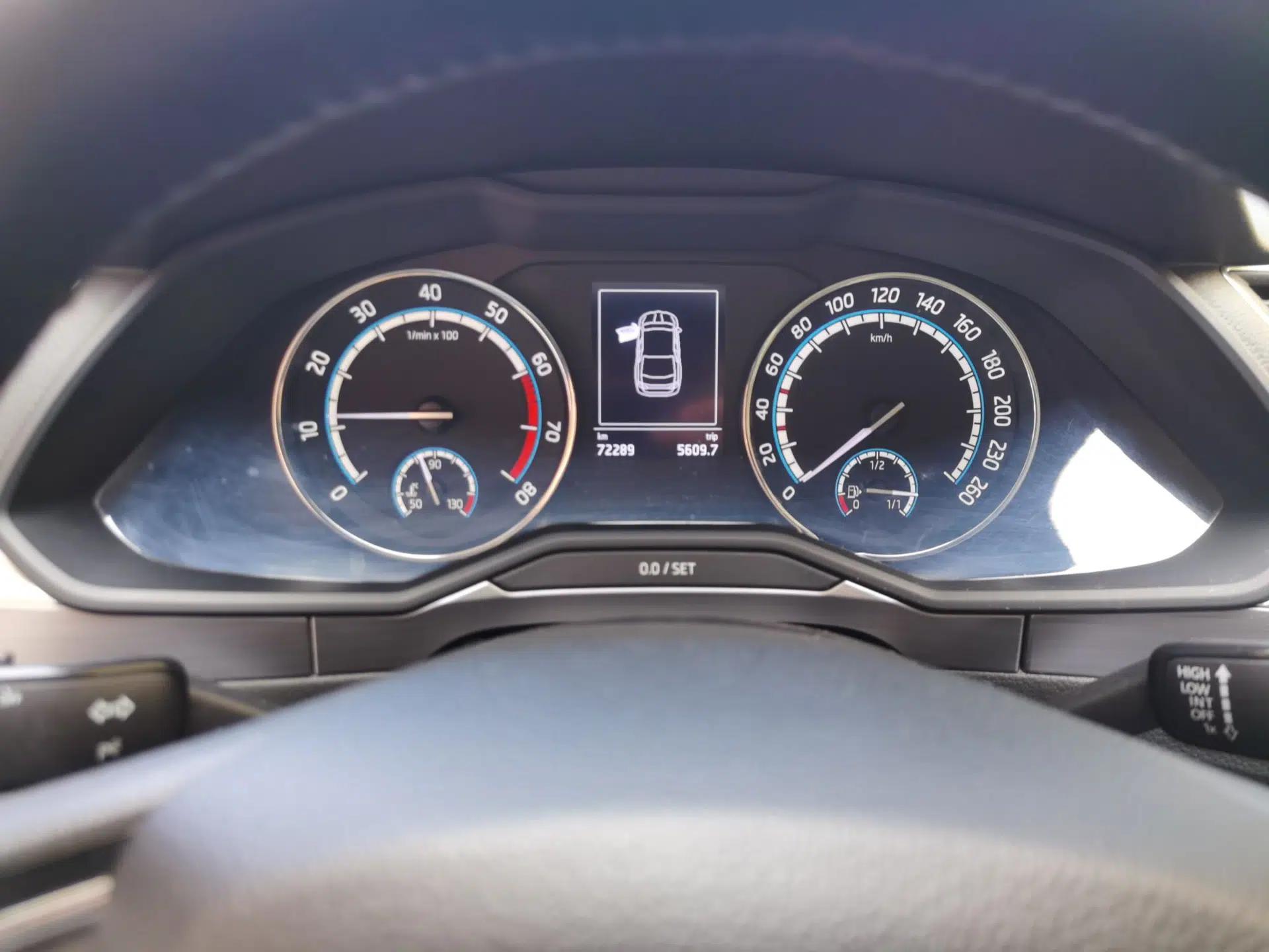Skoda Superb 2019 Facelifted TSI280 DSG Comfort Edition — миниатюра 12