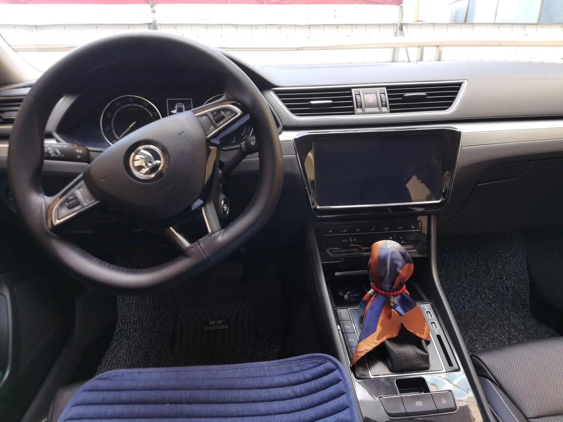 Skoda Superb 2019 Facelifted TSI280 DSG Comfort Edition — миниатюра 10