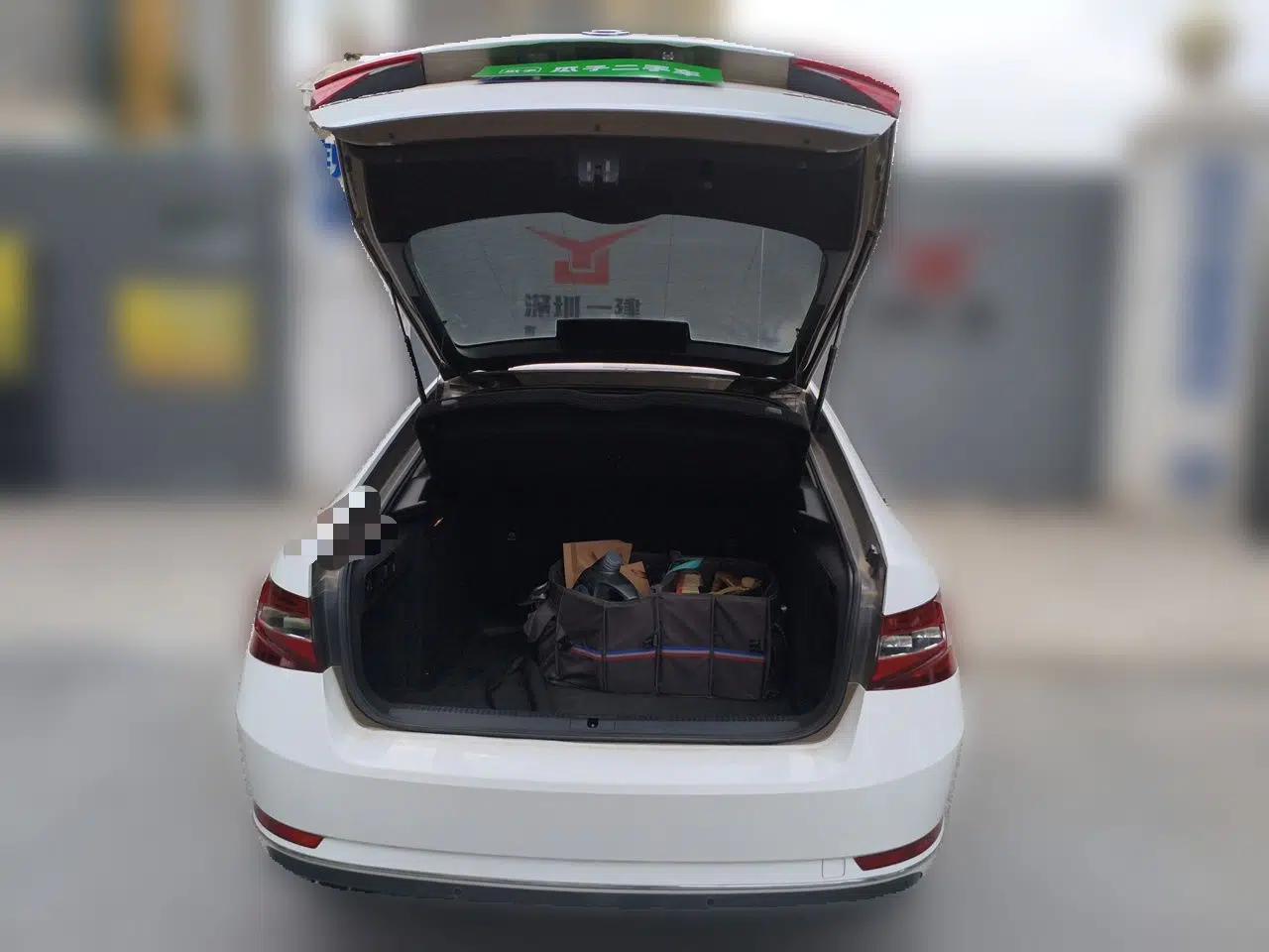 Skoda Superb 2016 TSI330 DSG Smart Drive Edition — миниатюра 20