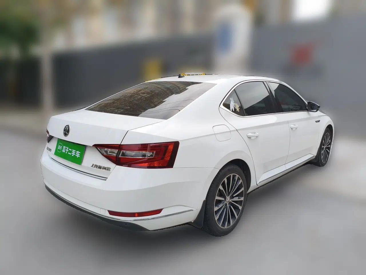 Skoda Superb 2016 TSI330 DSG Smart Drive Edition — миниатюра 6