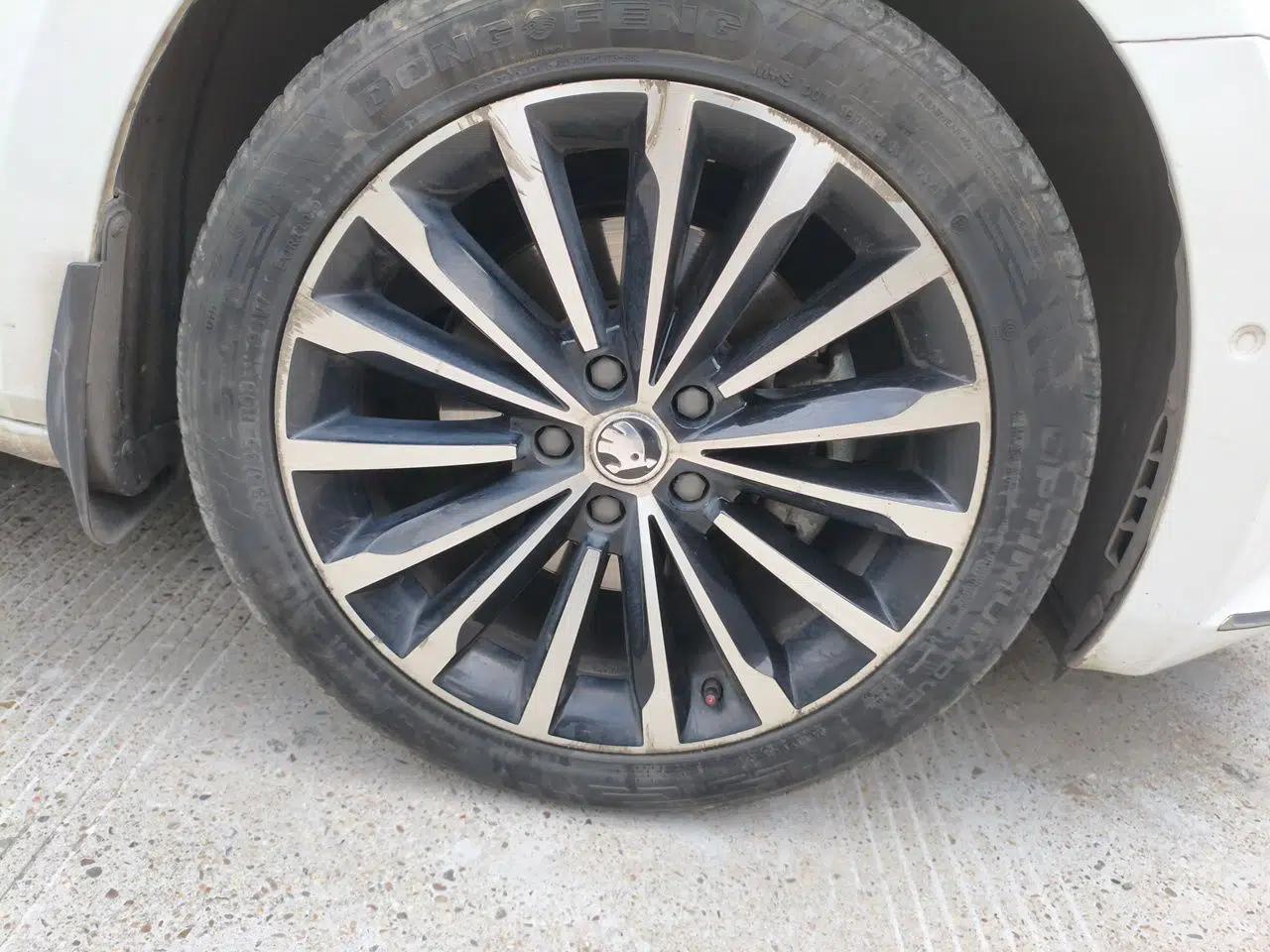 Skoda Superb 2016 TSI330 DSG Smart Drive Edition — миниатюра 8