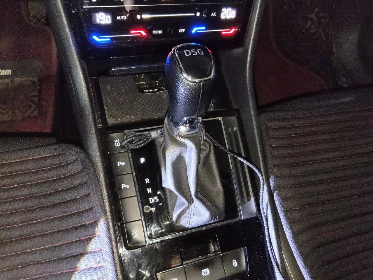 Skoda Superb 2021 TSI280 DSG Comfort Edition — миниатюра 15