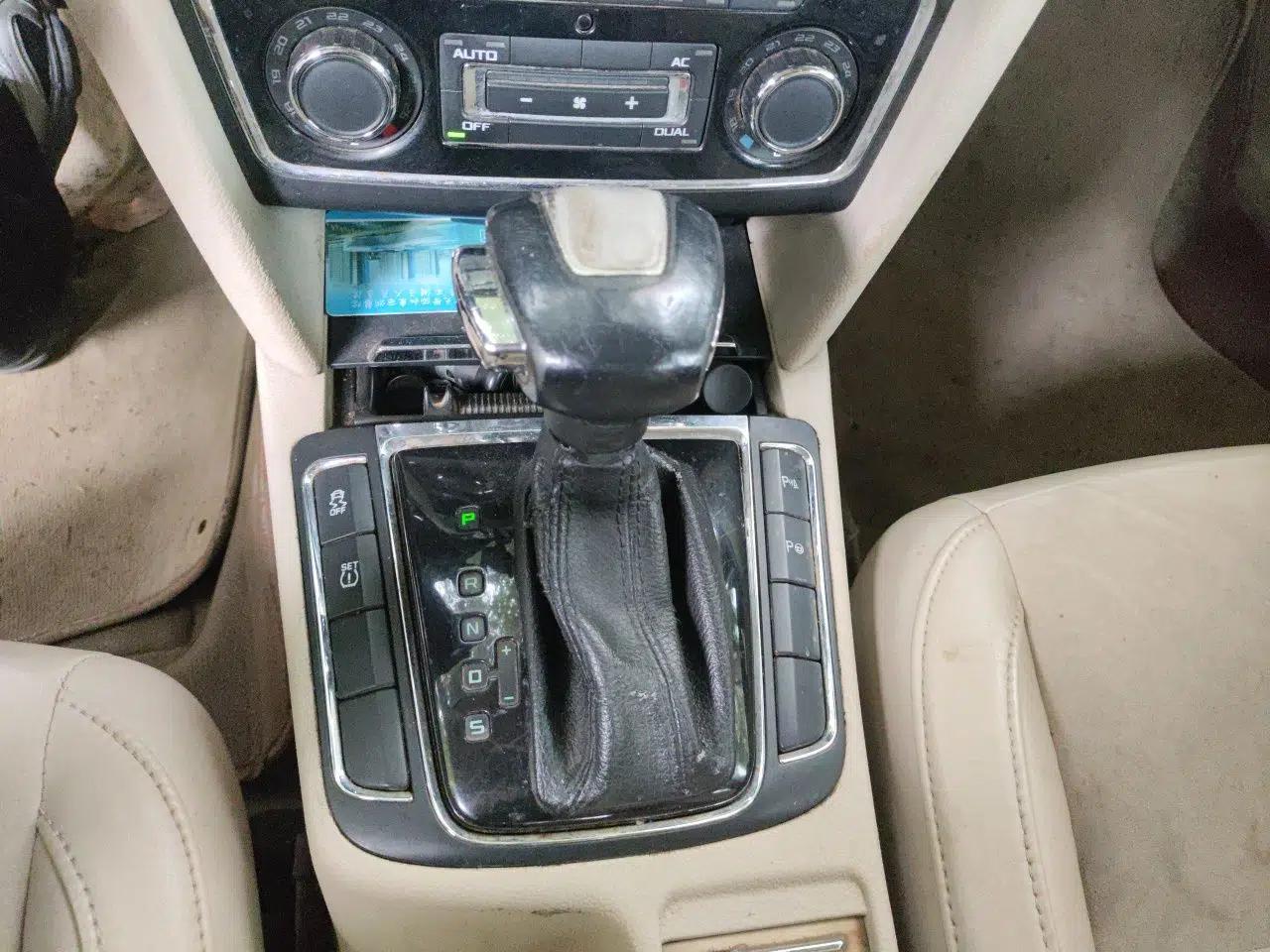 Skoda Superb 2009 2.0 TSI Automatic Luxury Edition — миниатюра 15