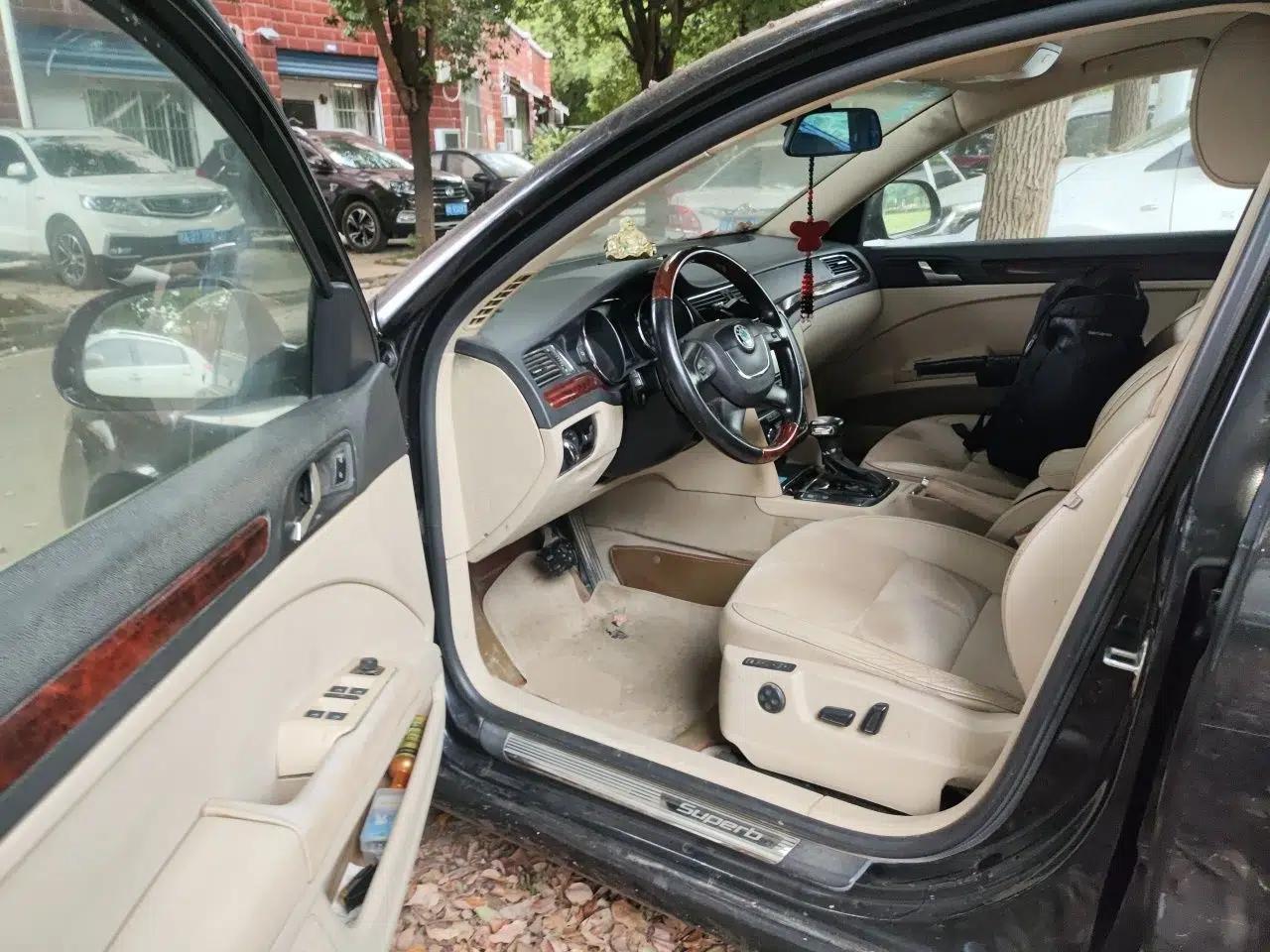 Skoda Superb 2009 2.0 TSI Automatic Luxury Edition — миниатюра 17