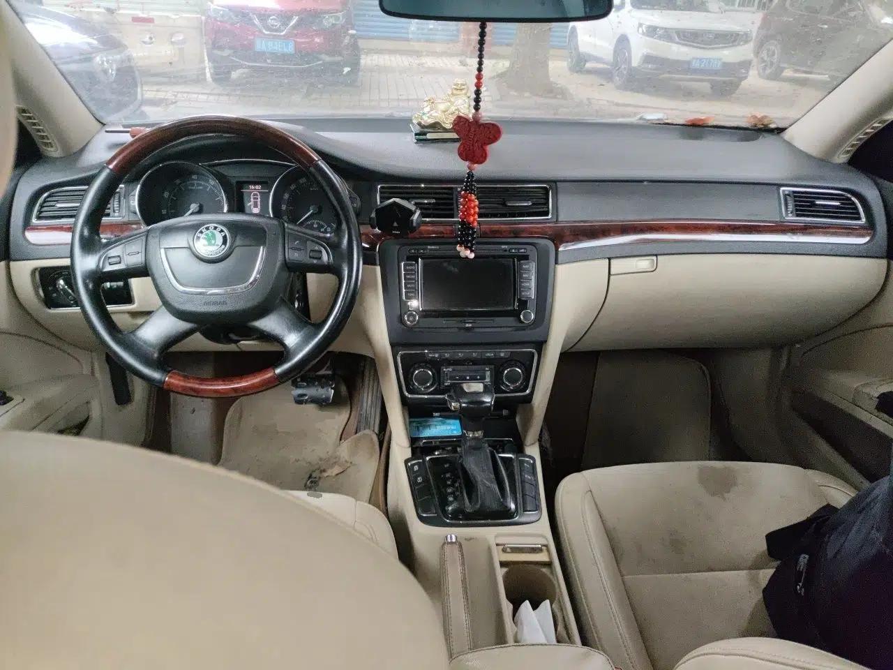 Skoda Superb 2009 2.0 TSI Automatic Luxury Edition — миниатюра 10