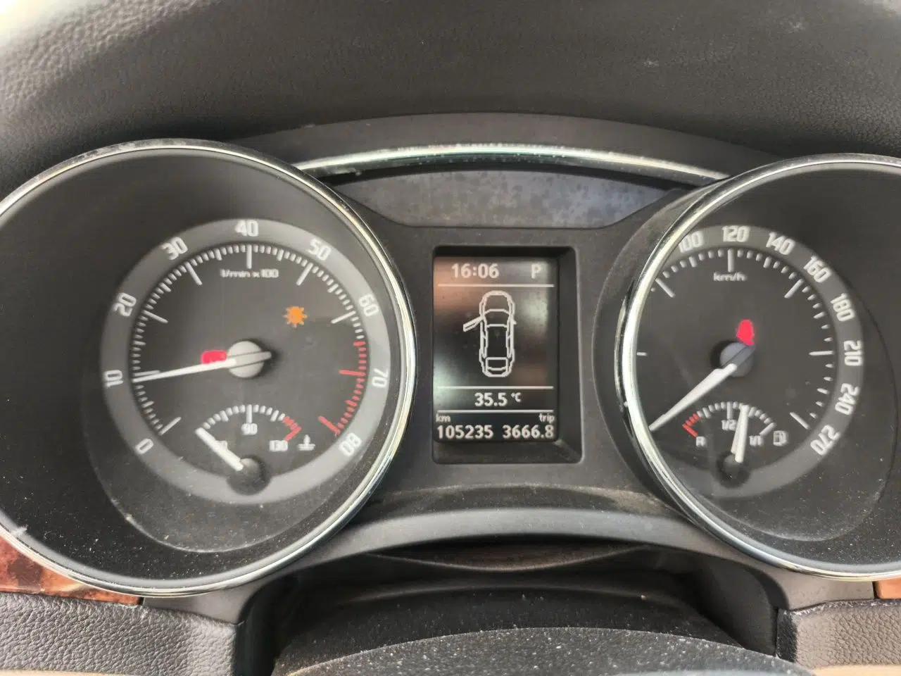 Skoda Superb 2012 1.8TSI Automatic Prestige Edition — миниатюра 12