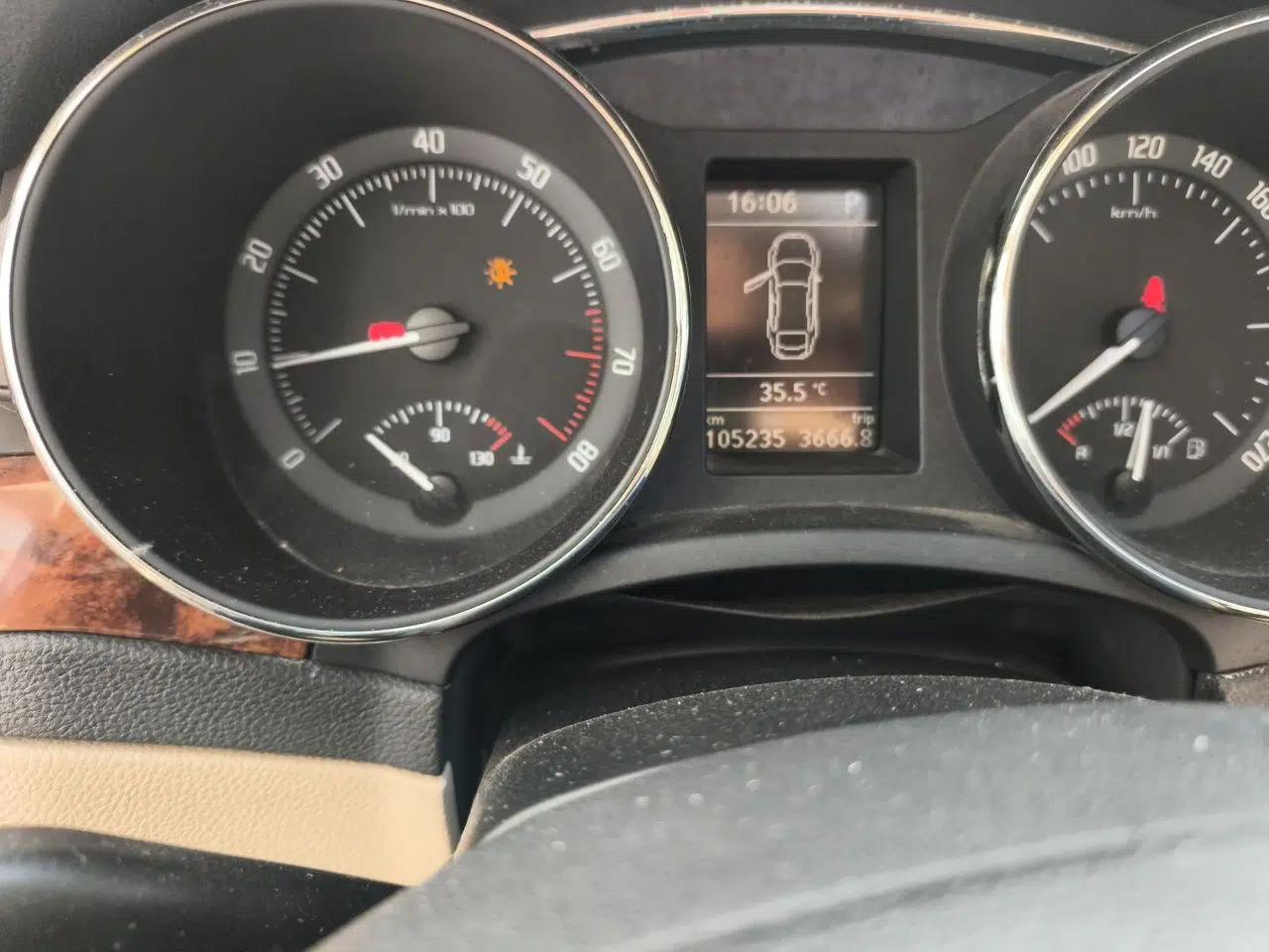 Skoda Superb 2012 1.8TSI Automatic Prestige Edition — миниатюра 13